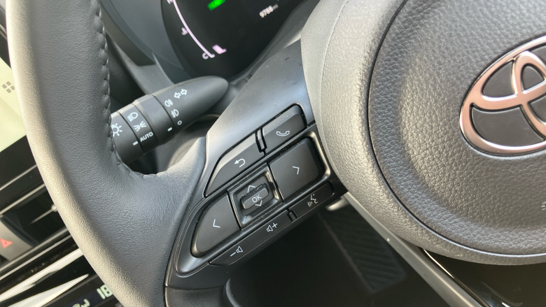 Toyota Yaris Cross 1.5 Hybrid Design 5dr CVT Hybrid Estate